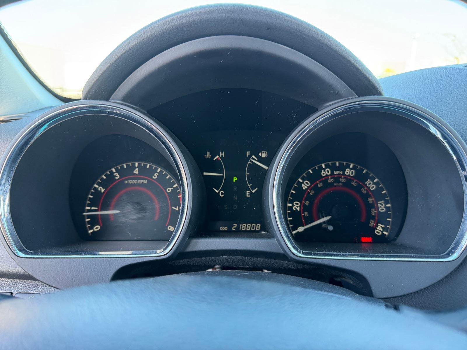 Used 2011 Toyota Highlander SE w/ Tow Pkg image 13