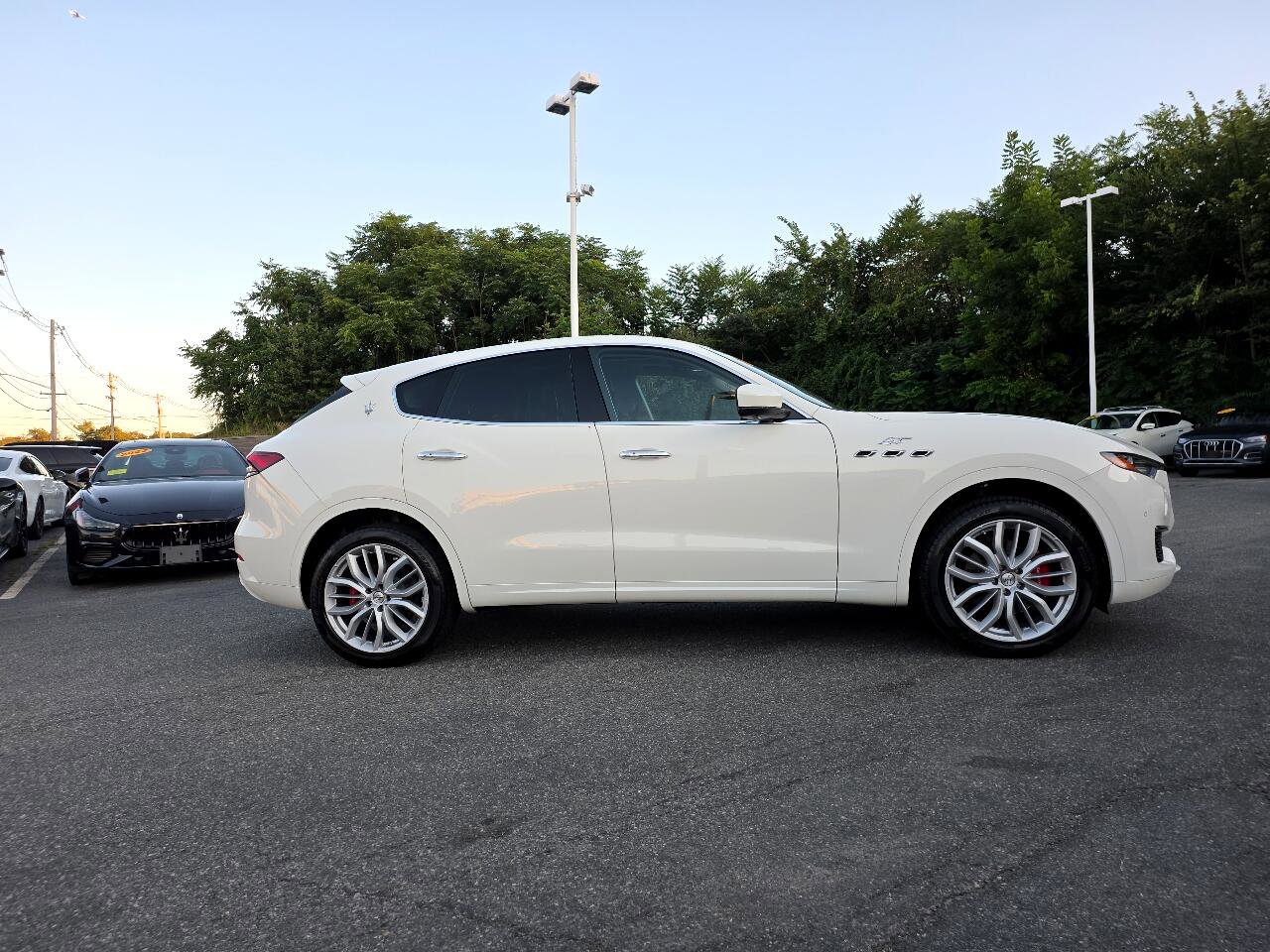 Used 2022 Maserati Levante GT image 21