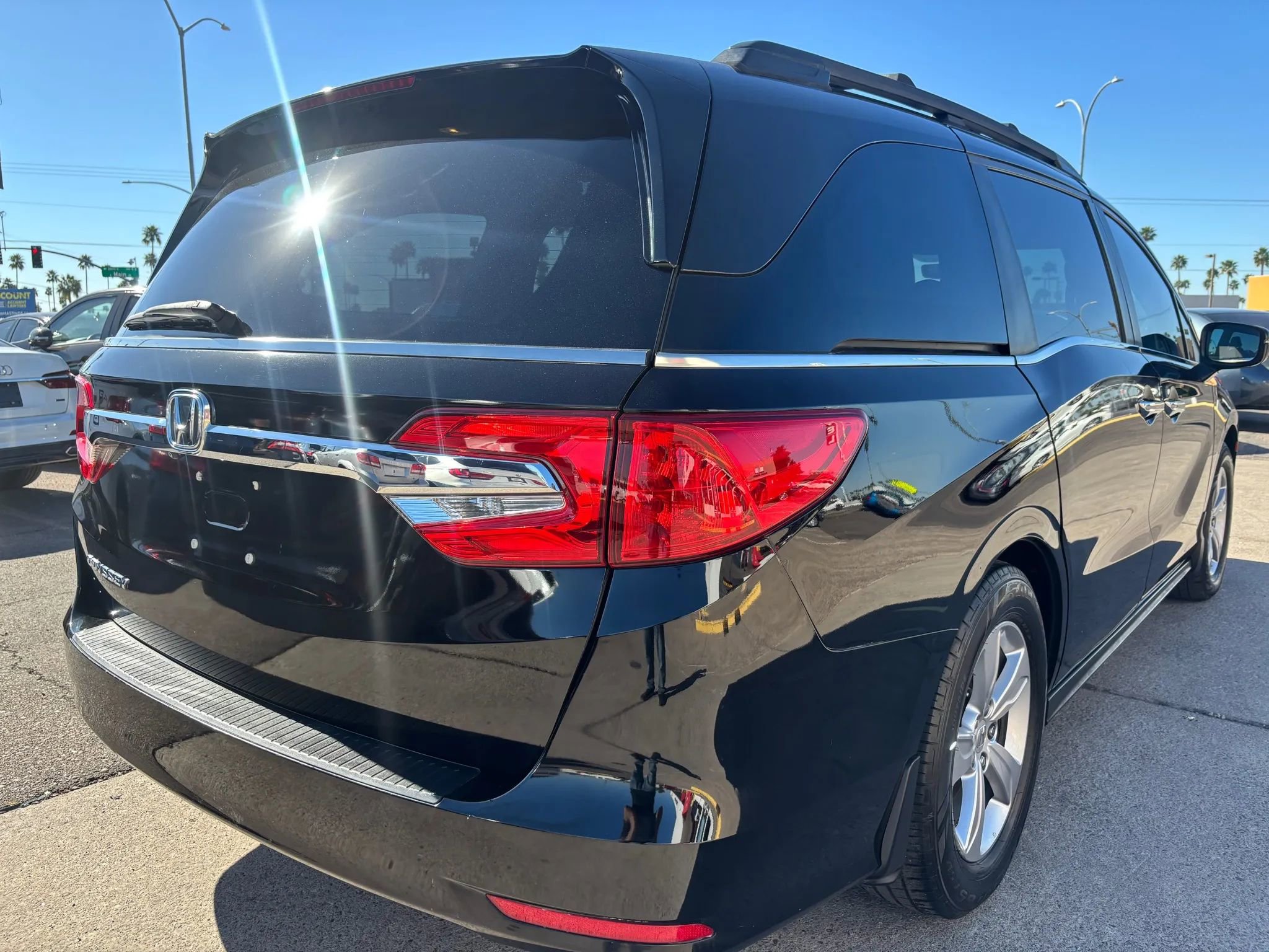 Used 2018 Honda Odyssey EX-L image 5