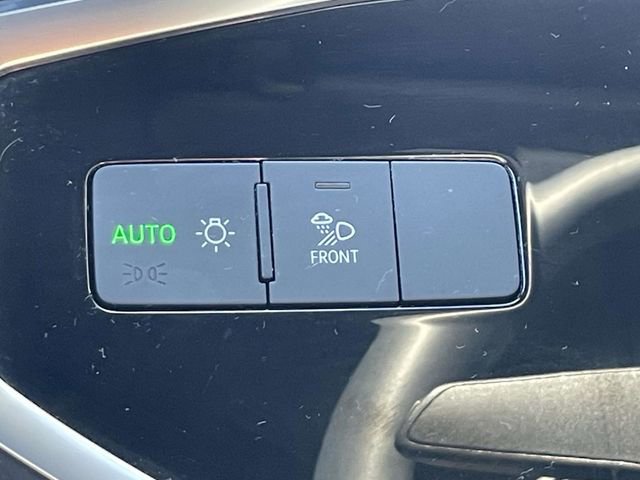 Used 2025 Audi Q3 2.0T Premium image 31