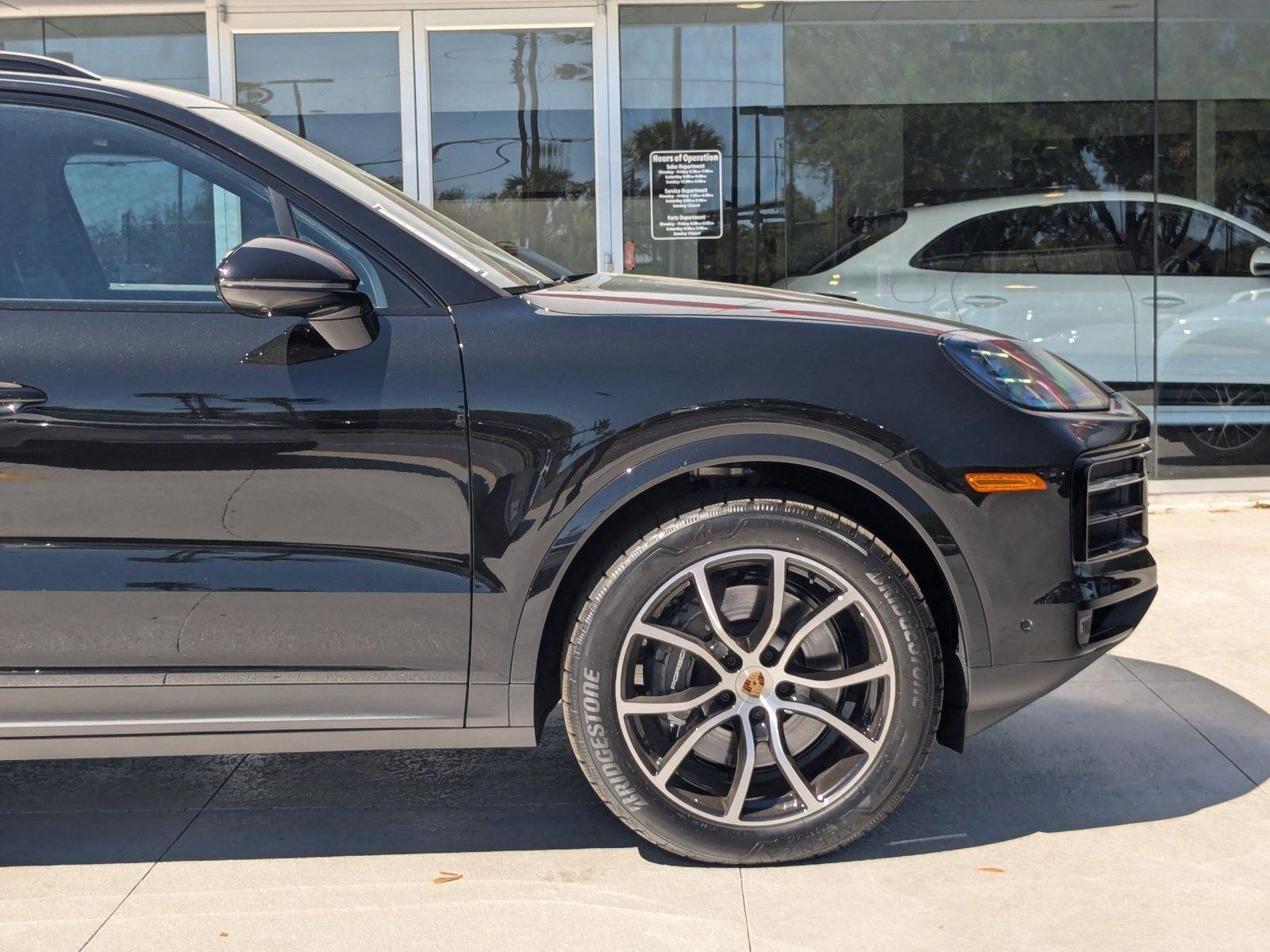 Certified 2025 Porsche Cayenne image 11