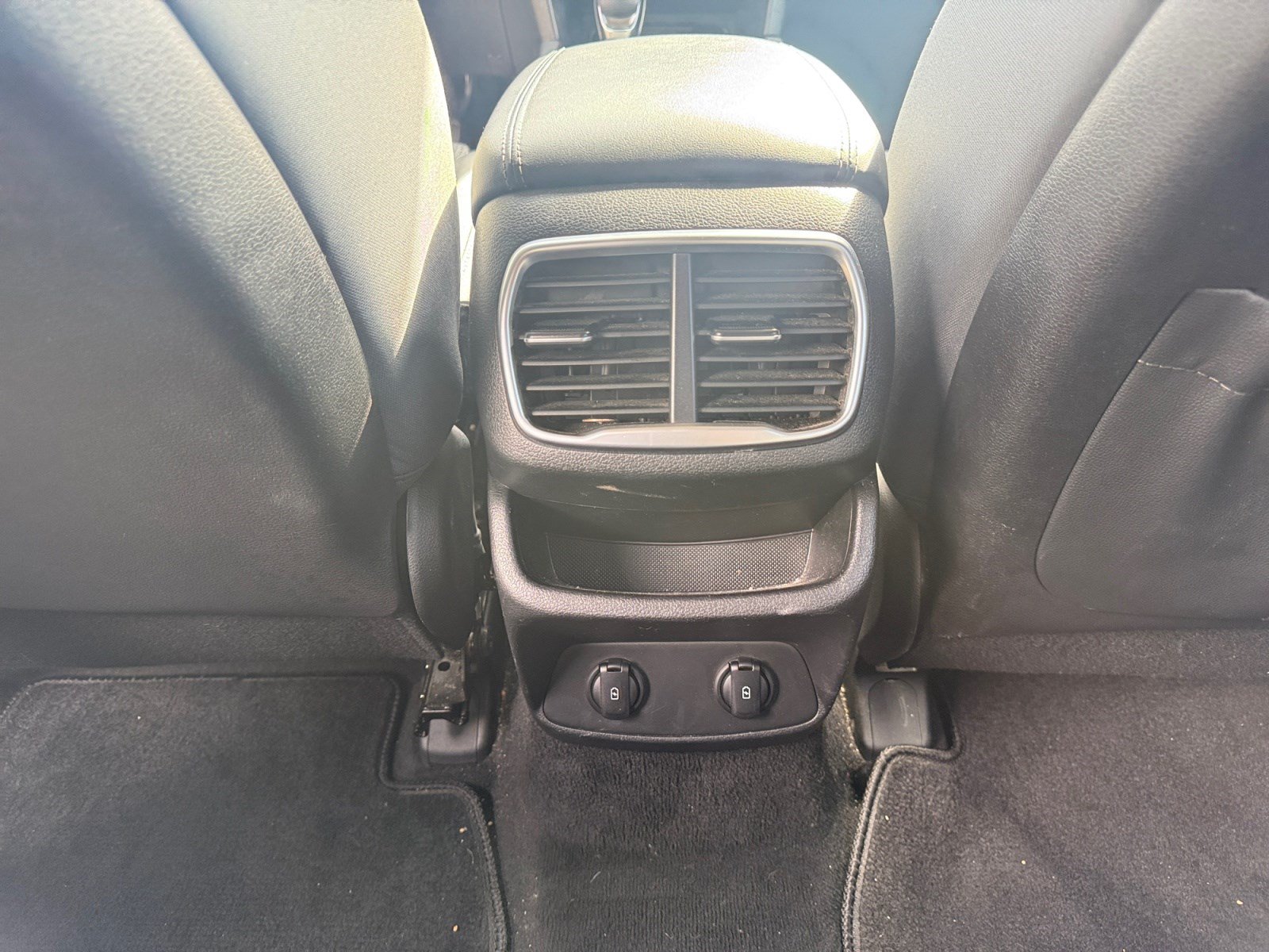Used 2019 Hyundai Santa Fe SE AWD/4WD image 30