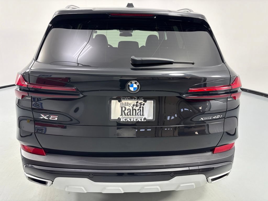Certified 2024 BMW X5 xDrive40i w/ Premium Package AWD/4WD image 7