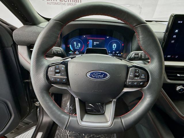 Used 2025 Ford Explorer ST-Line w/ ST-Line Street Pack image 11