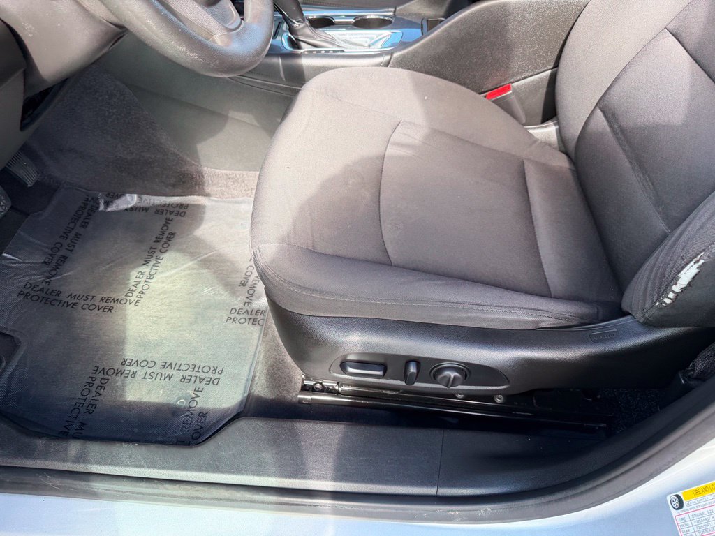 Used 2018 Chevrolet Malibu LT FWD image 13