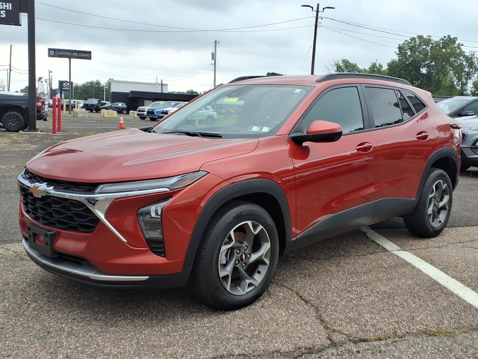 Used 2024 Chevrolet Trax LT w/ Driver Confidence Package FWD image 8
