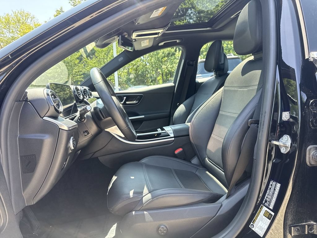 Used 2022 Mercedes-Benz C 300 Sedan image 13