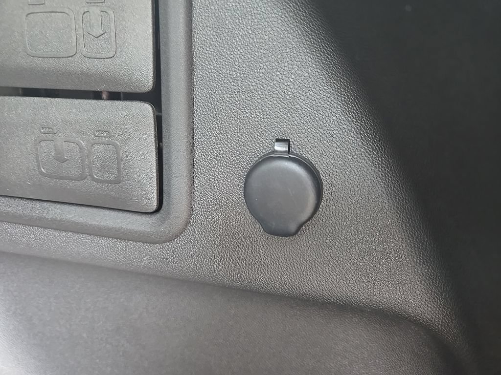 Used 2021 Chevrolet Equinox LT AWD/4WD image 16