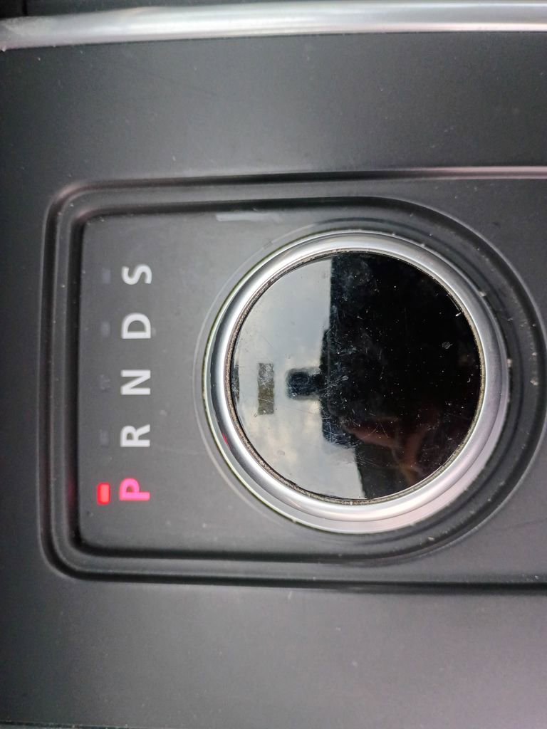 Used 2016 Land Rover Discovery Sport HSE image 27