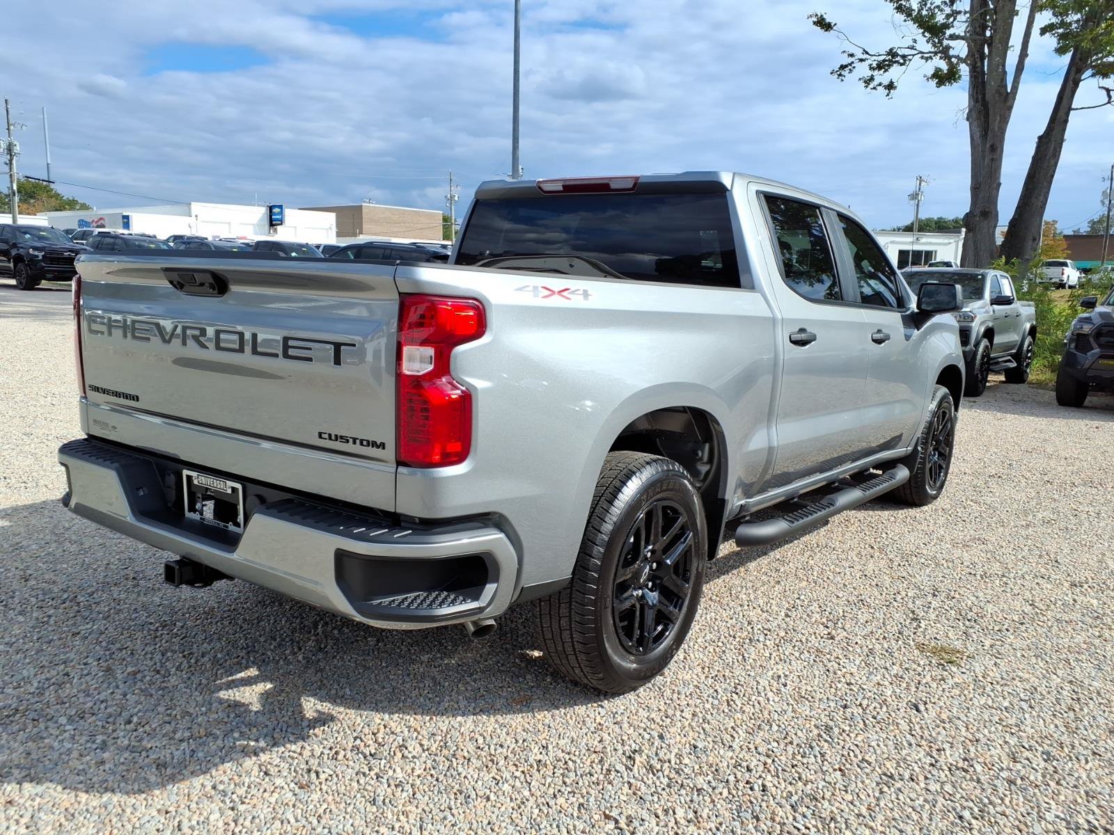 New 2026 Chevrolet Silverado 2500 ZR2 w/ LPO, Dark Essentials Package AWD/4WD image 12
