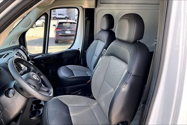 Used 2026 RAM ProMaster 2500 w/ Convenience Group FWD image 20