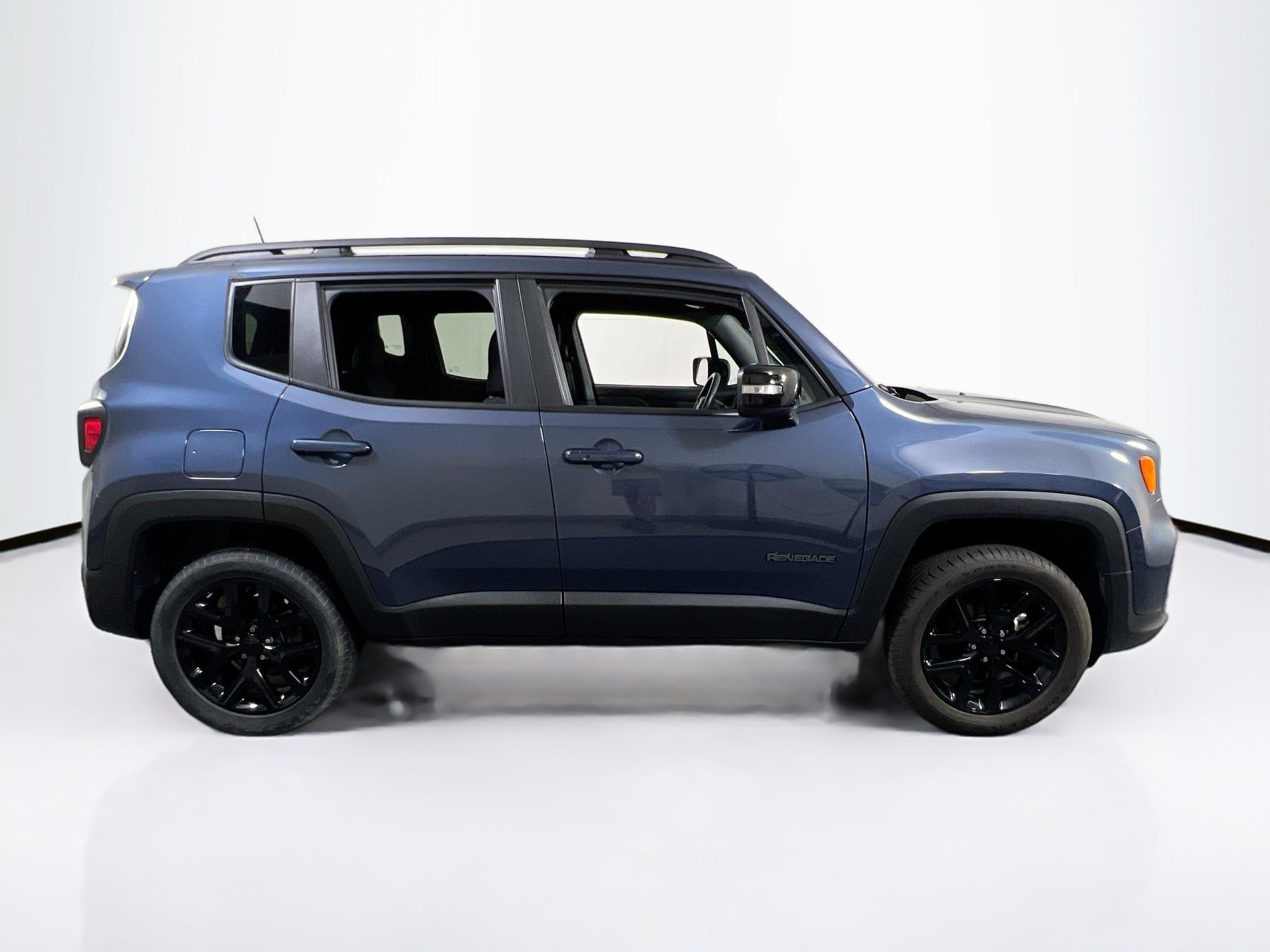 Used 2022 Jeep Renegade Altitude w/ Convenience Group AWD/4WD image 4