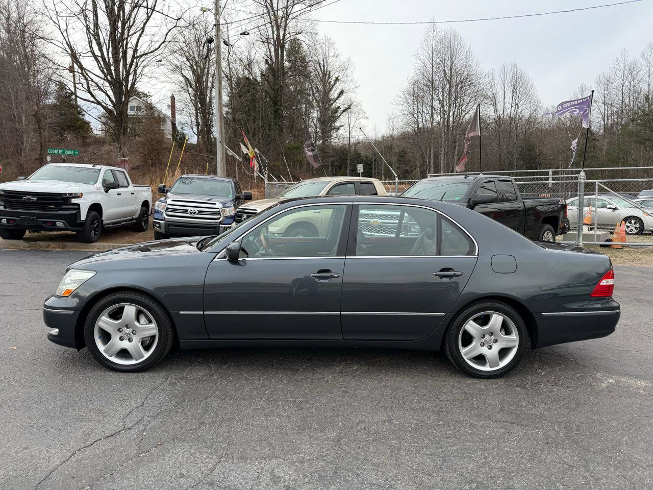 Used 2005 Lexus LS 430 RWD image 8