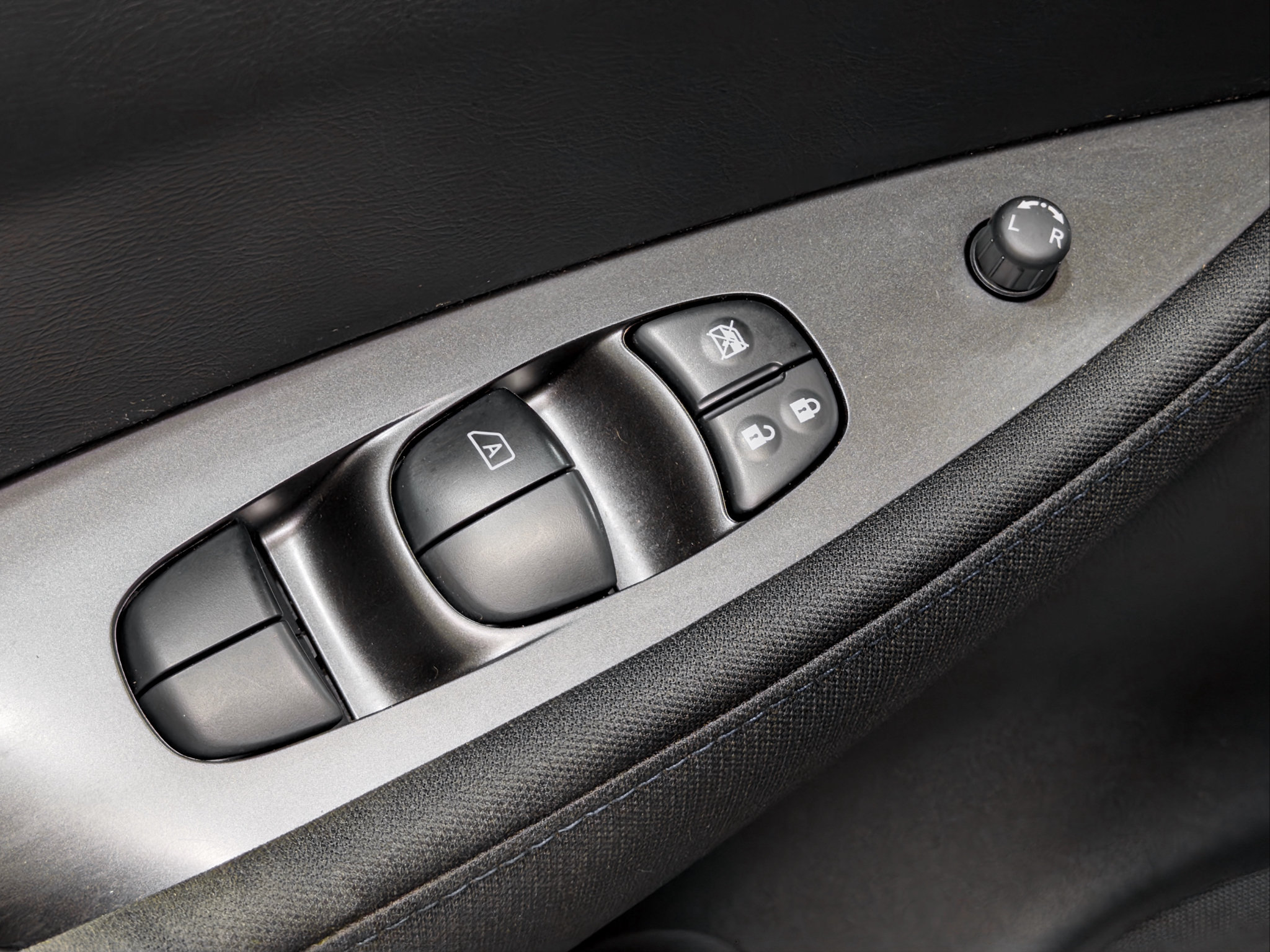 Used 2023 Nissan Leaf S FWD image 8