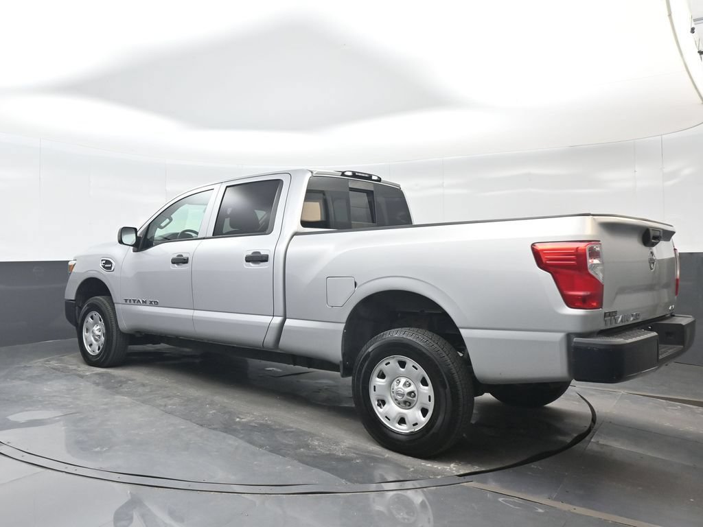Used 2019 Nissan Titan S AWD/4WD image 4