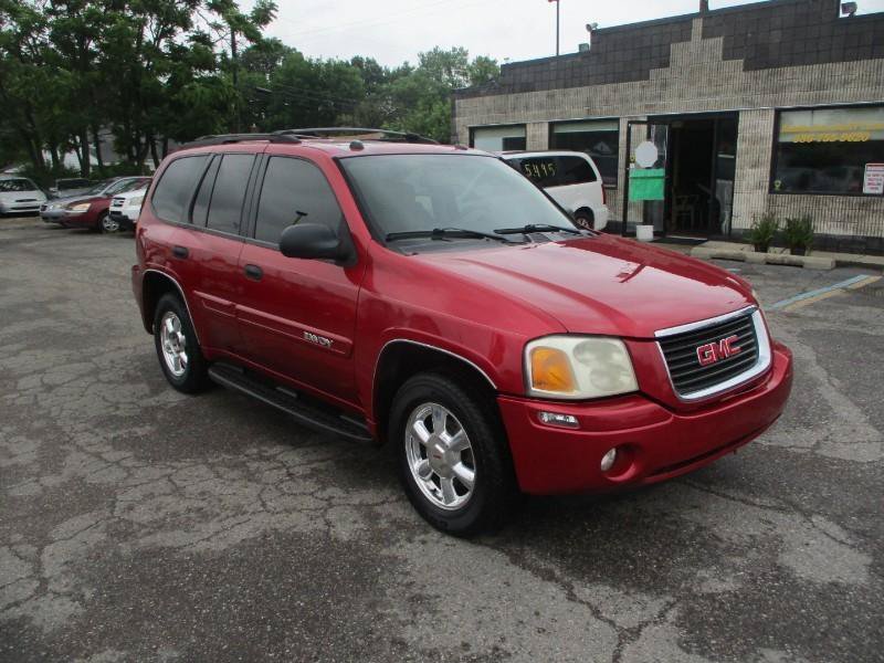 Used 2005 GMC Envoy SLE AWD/4WD image 1