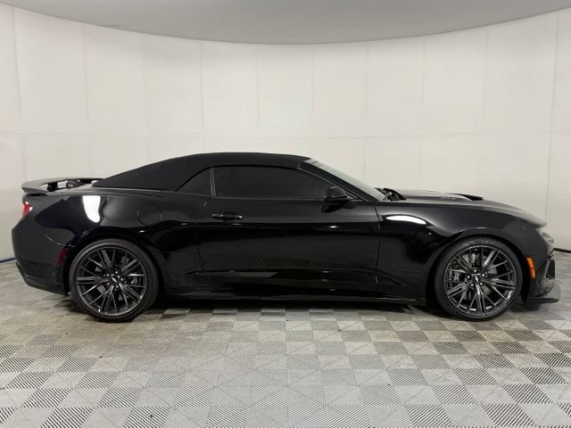 Used 2017 Chevrolet Camaro ZL1 RWD image 10