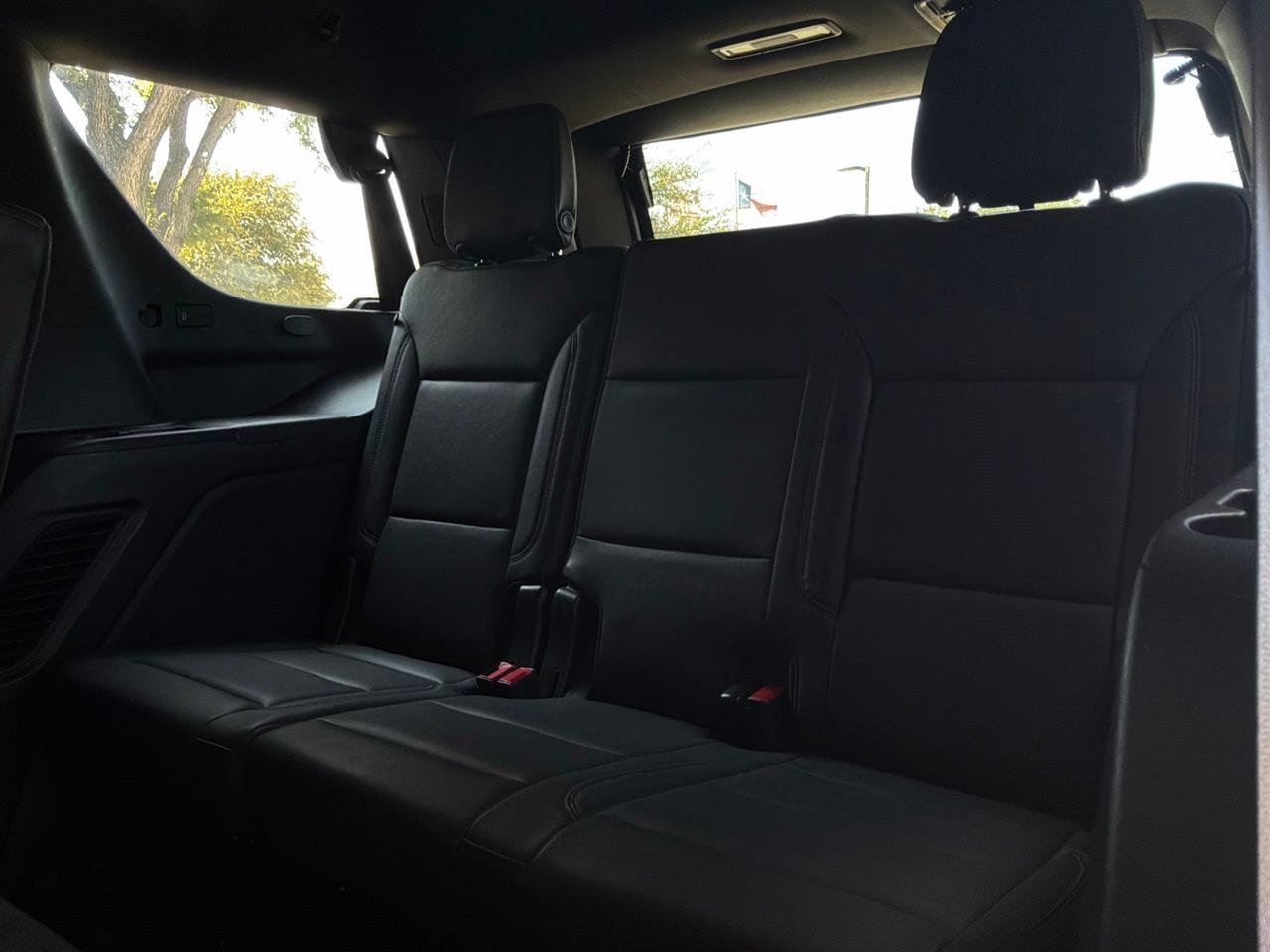 Used 2025 Chevrolet Tahoe Z71 AWD/4WD image 14