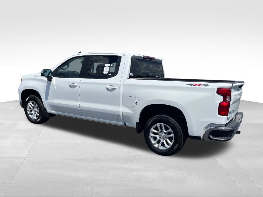 Used 2024 Chevrolet Silverado 1500 LT AWD/4WD image 3