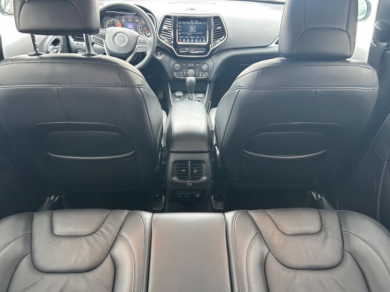 Used 2019 Jeep Cherokee Limited image 30