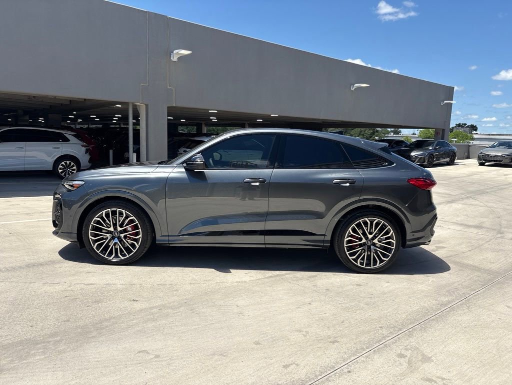 New 2026 Audi SQ5 Prestige AWD/4WD image 9