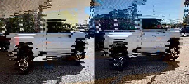 Certified 2022 GMC Sierra 3500 Denali w/ Denali Ultimate Package image 2