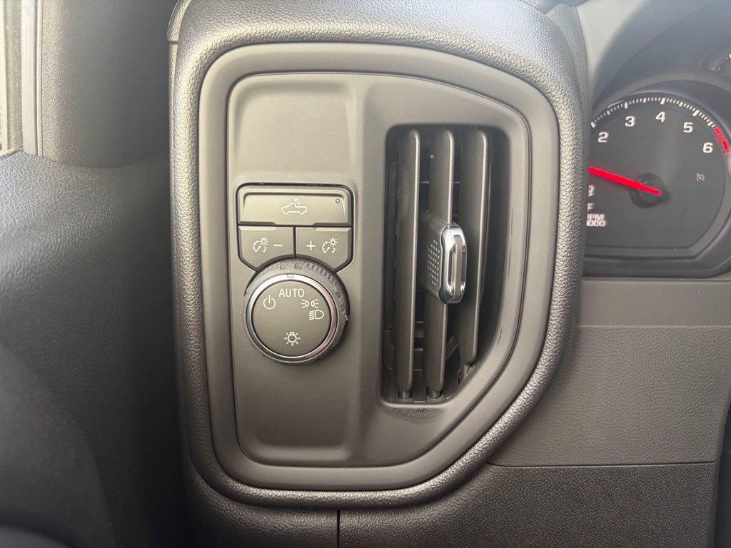 New 2026 Chevrolet Silverado 1500 Custom w/ Turbomax Blackout Package RWD image 23