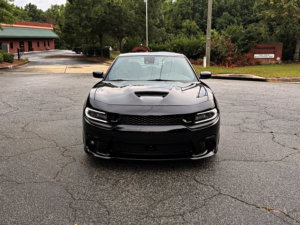 Used 2015 Dodge Charger SRT w/ Technology Group RWD image 2