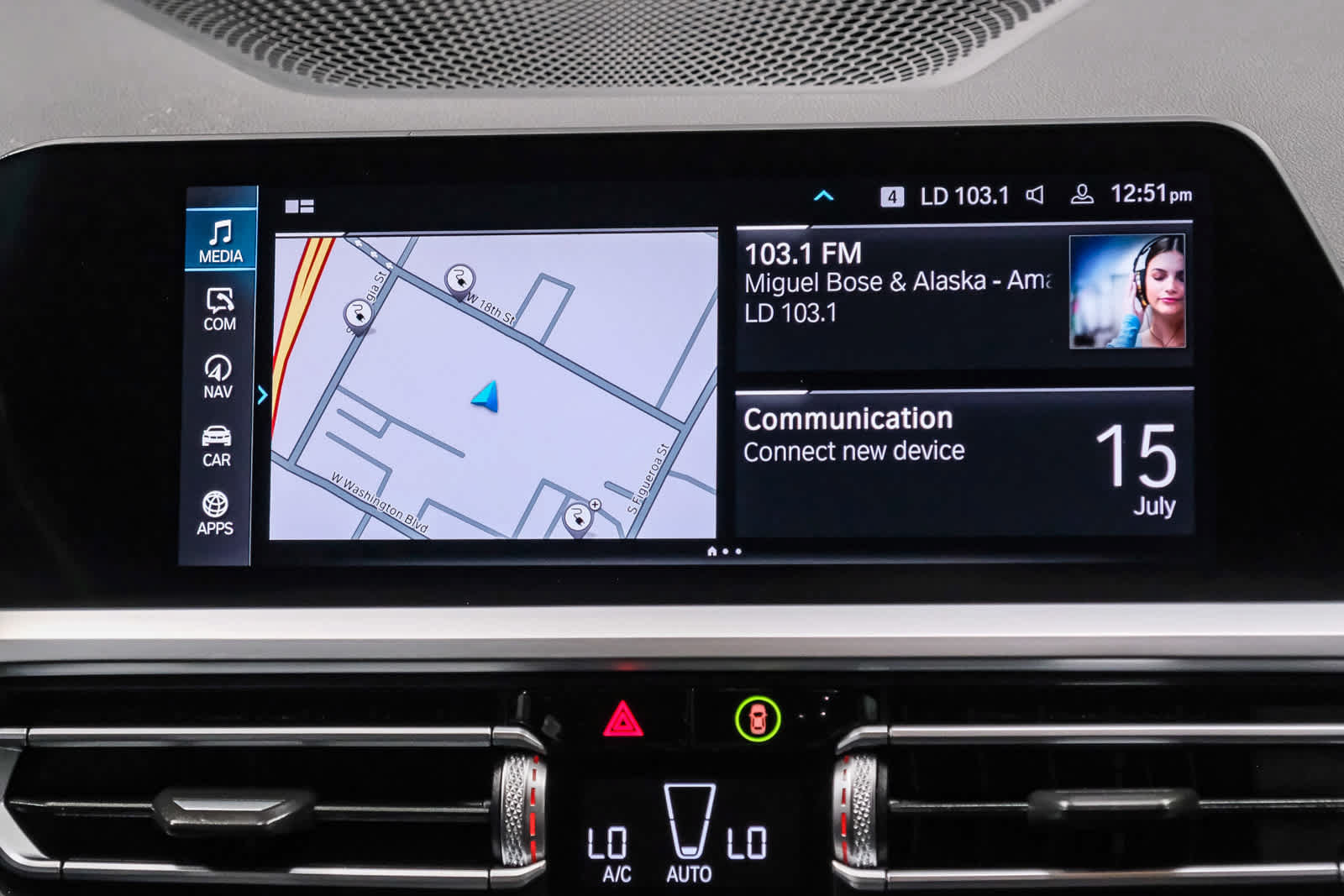 Used 2022 BMW 330e w/ Driving Assistance Package RWD image 17