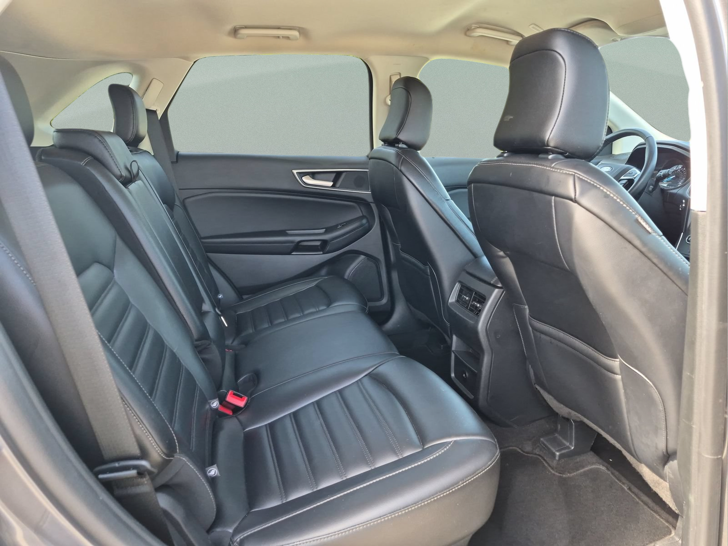Used 2024 Ford Edge SEL AWD/4WD image 18