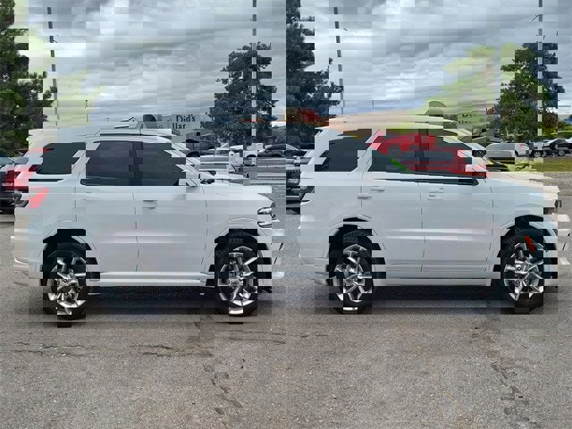 Used 2022 Dodge Durango GT image 3