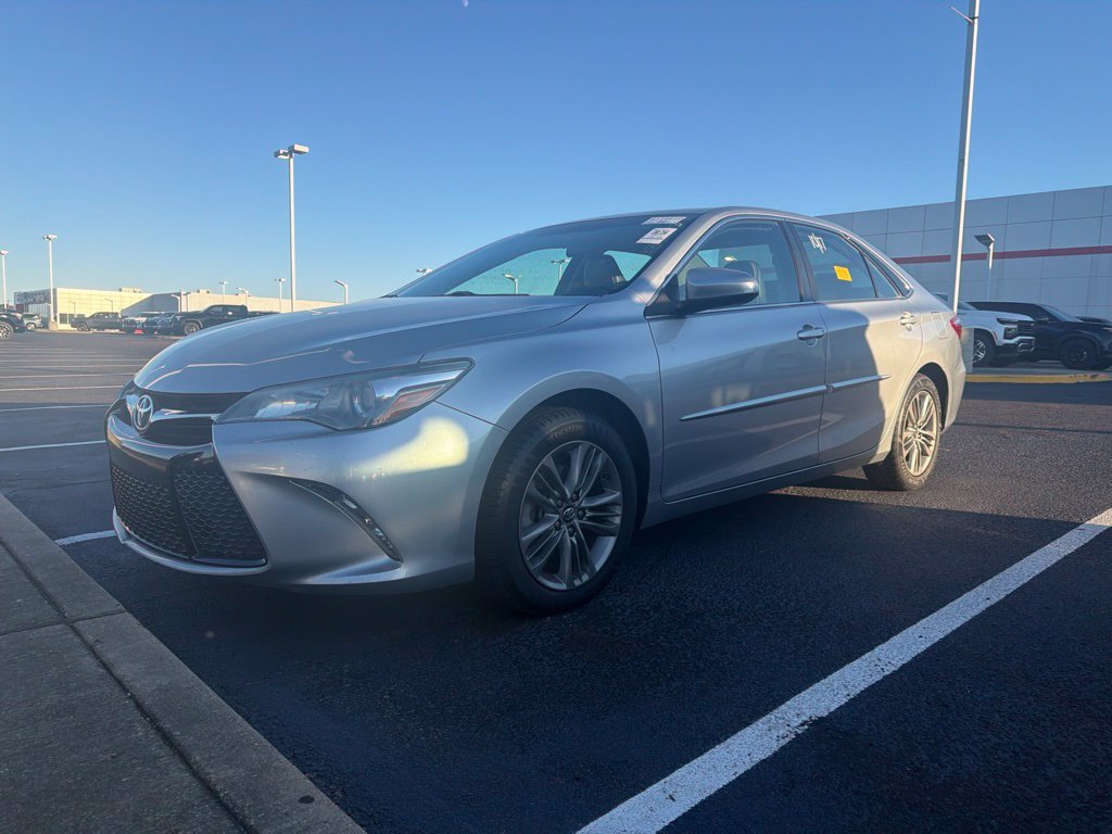 Used 2017 Toyota Camry SE