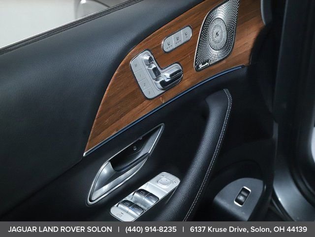 Used 2025 Mercedes-Benz GLS 450 4MATIC image 33