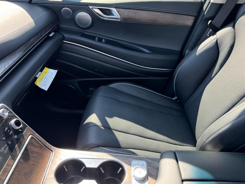 Certified 2025 Genesis GV80 3.5T Advanced image 14