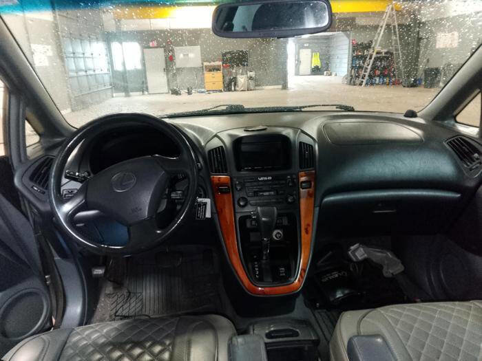 Used 1999 Lexus RX 300 4WD image 32