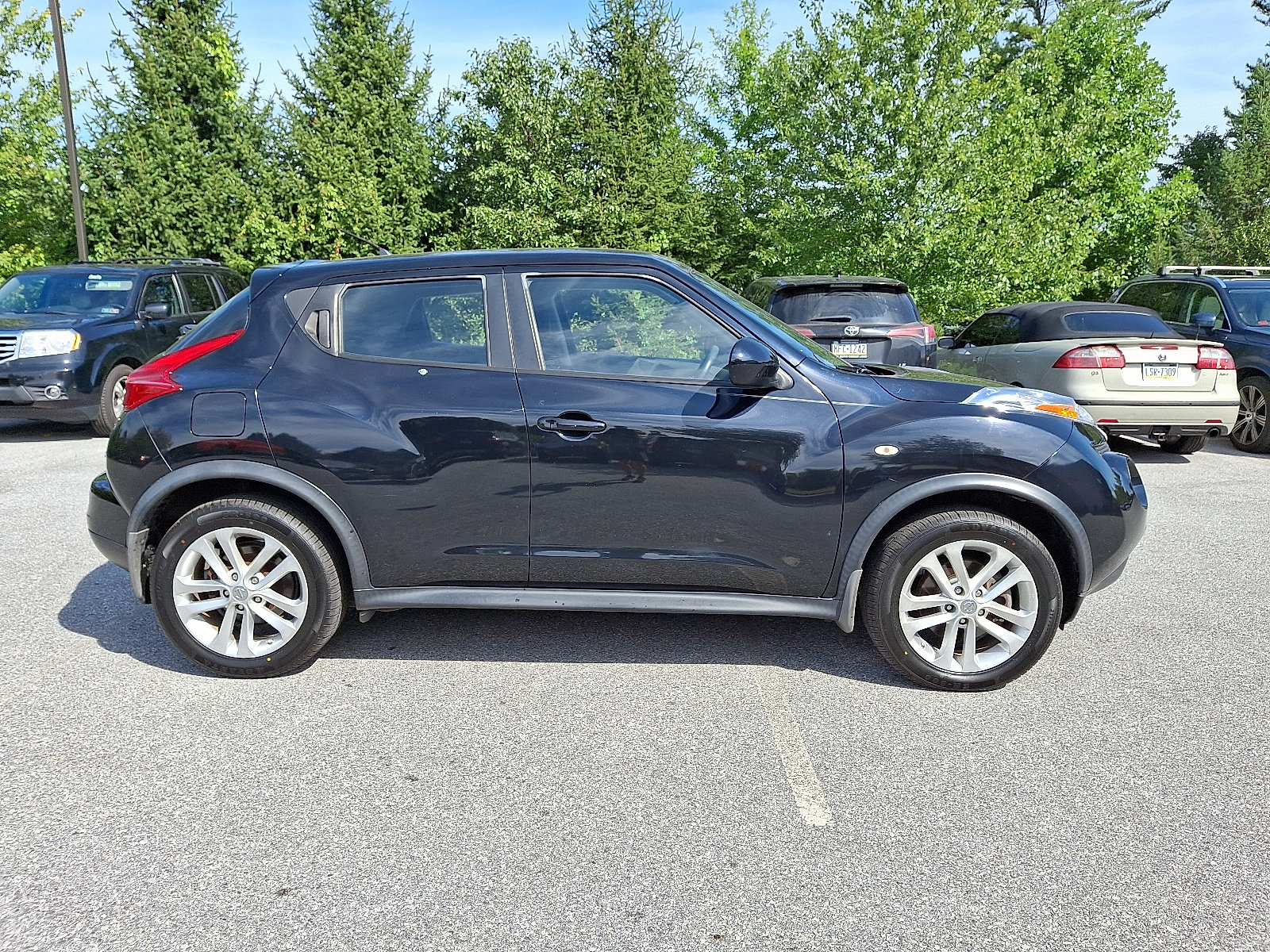 Used 2012 Nissan Juke S image 7