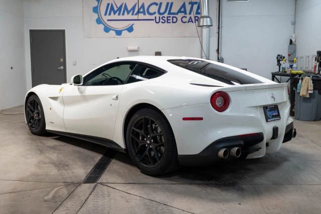 Used 2016 Ferrari F12 Berlinetta RWD image 3