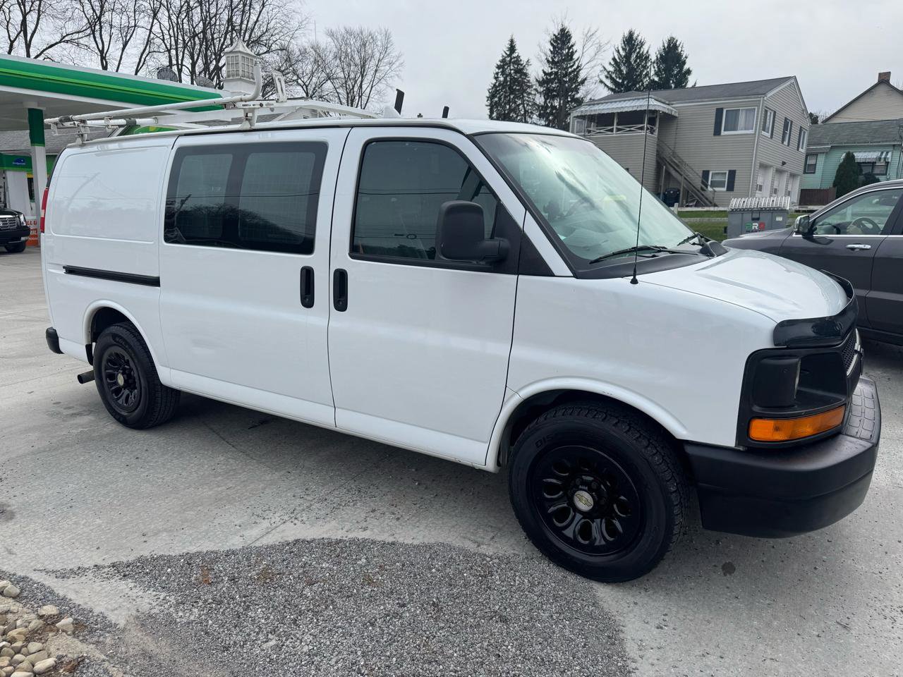 Used 2014 Chevrolet Express 1500 image 6