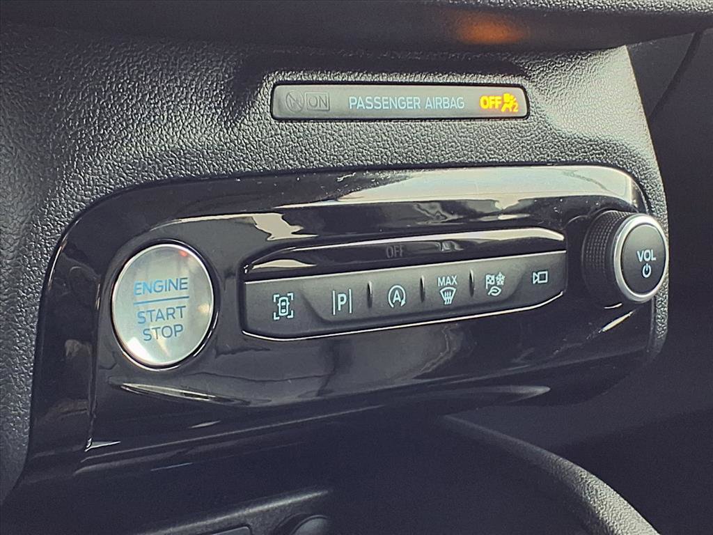 Used 2023 Ford Escape Platinum image 14