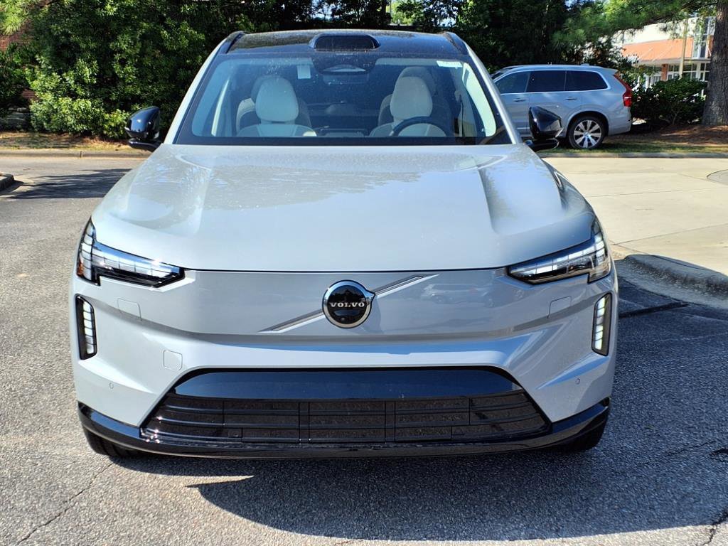 New 2025 Volvo EX90 Ultra image 9