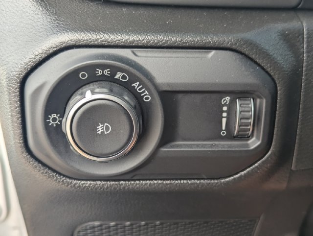 Used 2023 Jeep Wrangler Sport AWD/4WD image 31