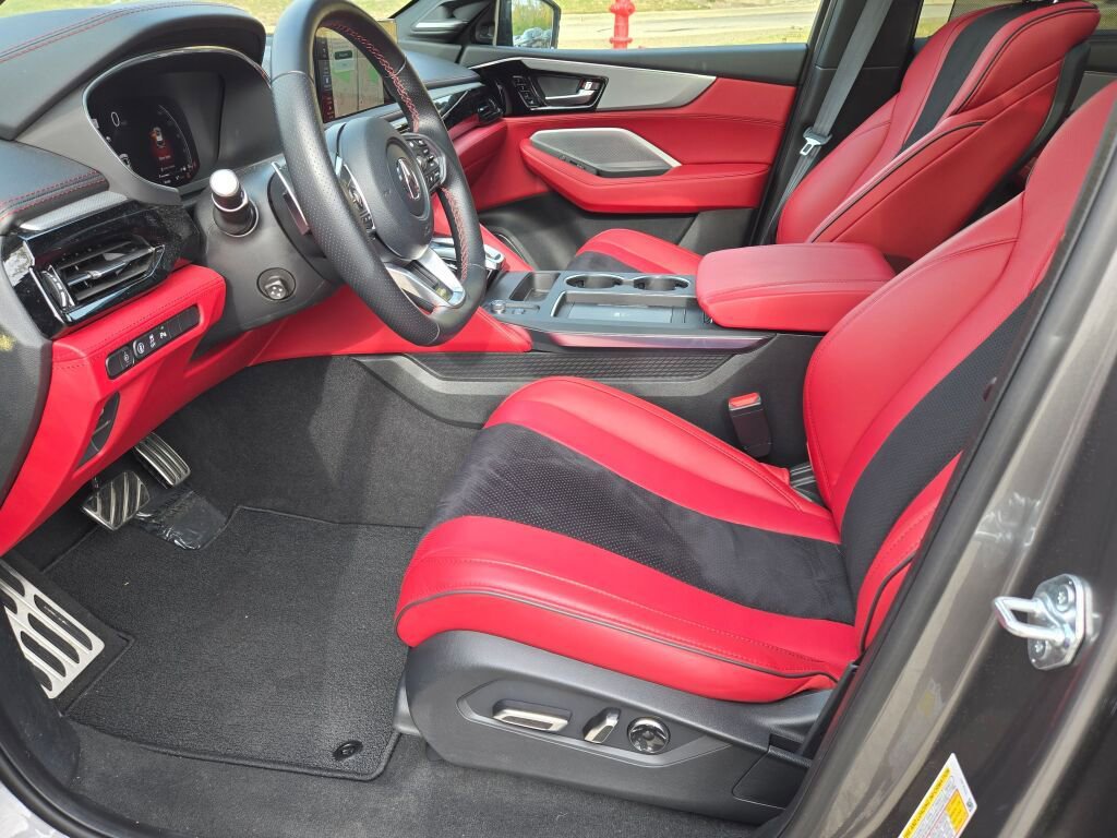 Used 2025 Acura MDX A-Spec image 23