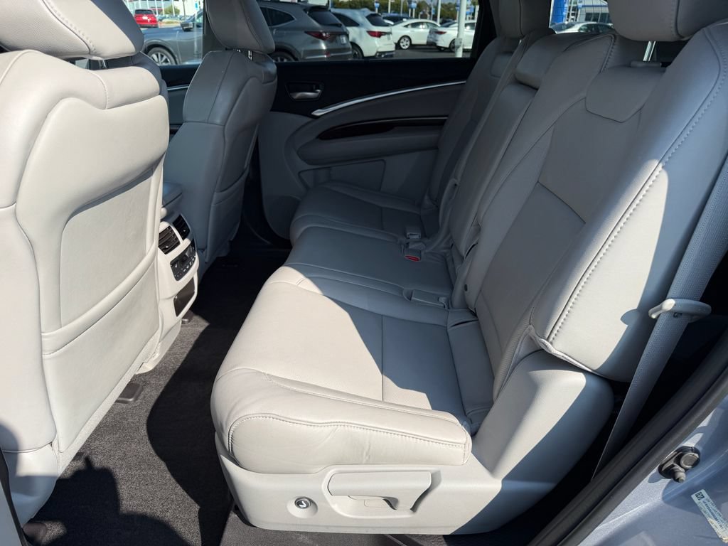 Used 2016 Acura MDX w/ Advance Package AWD/4WD image 30