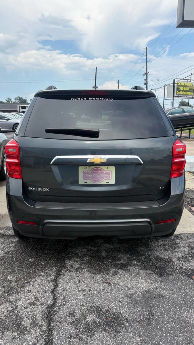 Used 2017 Chevrolet Equinox LT w/ Convenience Package image 9