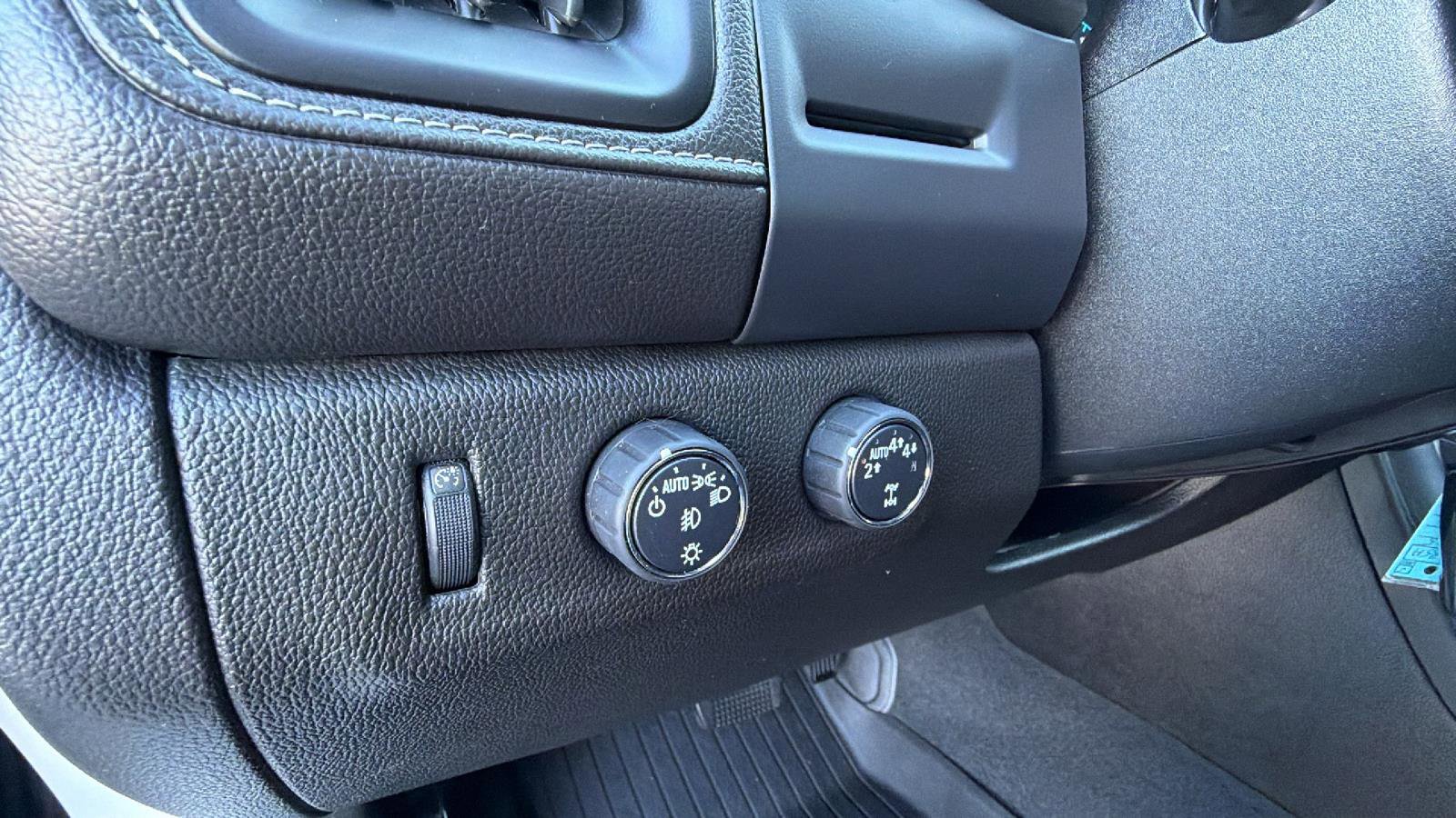 Certified 2020 GMC Canyon SLE w/ Elevation Edition image 16