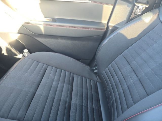 Used 2025 Ford Explorer ST-Line w/ Premium Package image 15