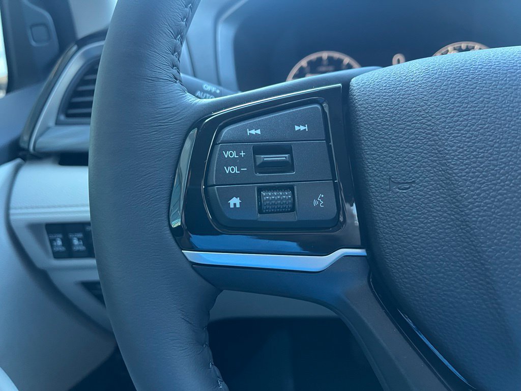 Used 2026 Honda Odyssey Elite image 27