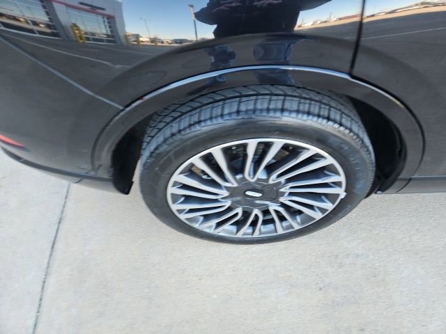 Used 2020 Lincoln Corsair Reserve w/ Equipment Group 202A image 12