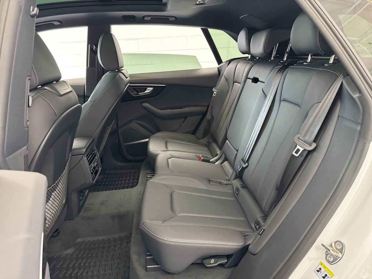 New 2025 Audi Q8 Premium Plus image 43