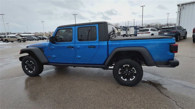 Used 2024 Jeep Gladiator Rubicon w/ Technology Group image 38